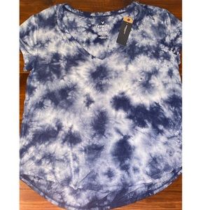 🎁NWT American Eagle Outfitters Favorite T T-shirt